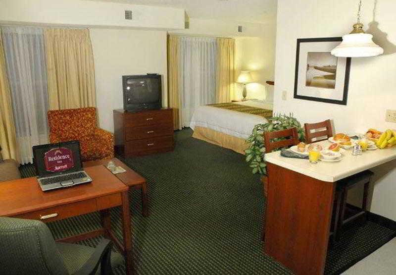 Residence Inn Sacramento Ранчо-Кордова Номер фото