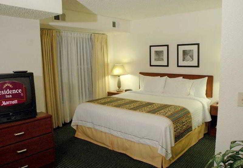Residence Inn Sacramento Ранчо-Кордова Номер фото